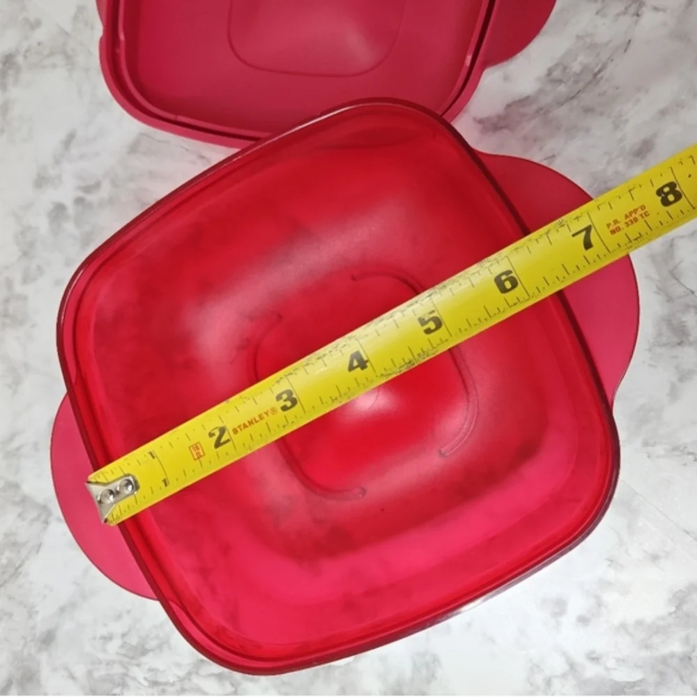 Tupperware Vent 'N Serve Red 1.2L Microwave Square Dish with Vented Lid